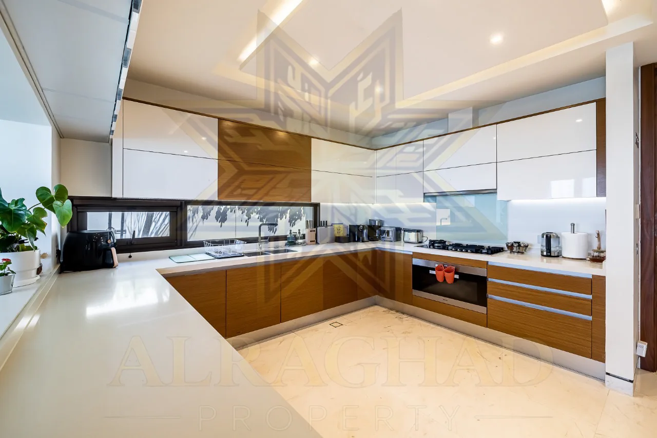 Enclosed family kitchen