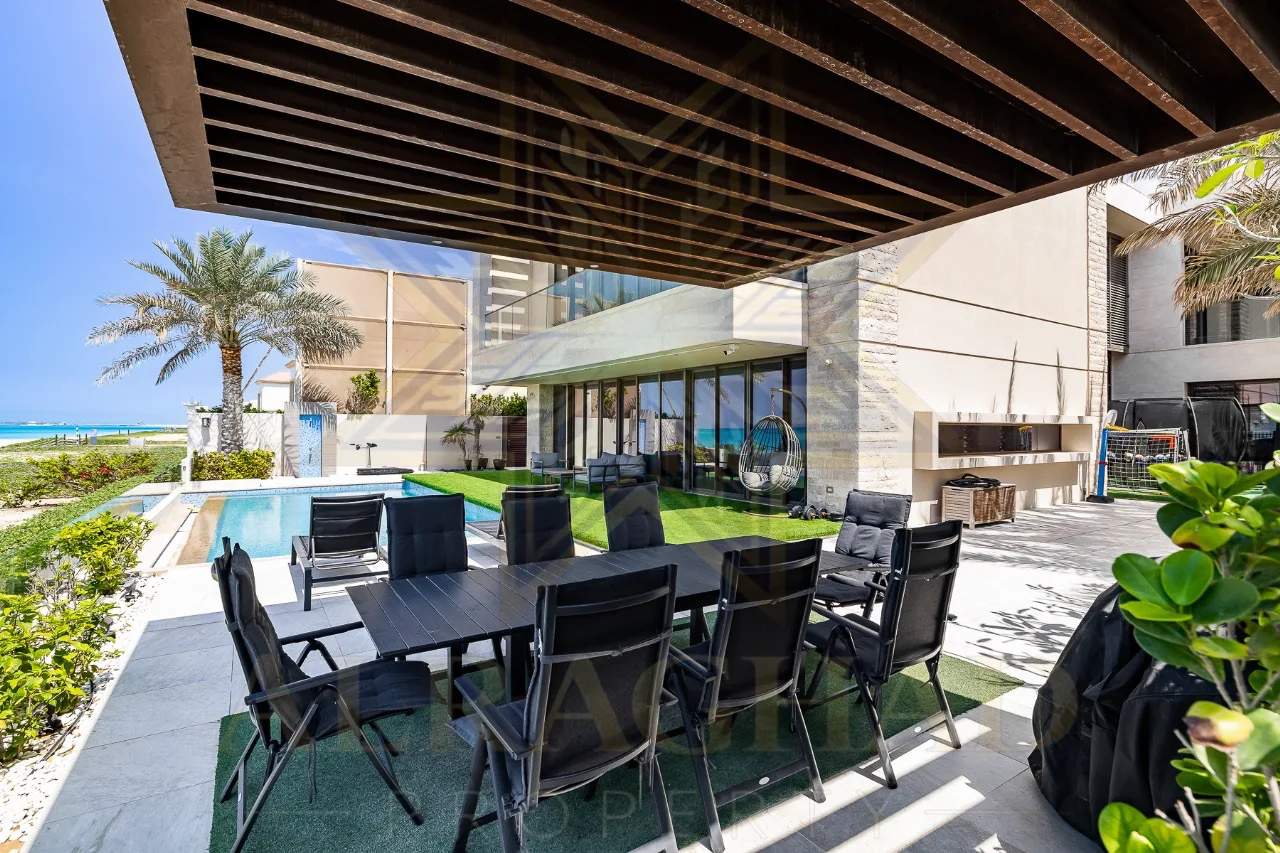 Private pool terrace and garden